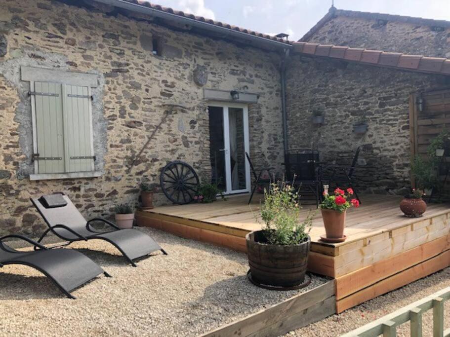 "L'Annexe" Dournazac Exterior foto